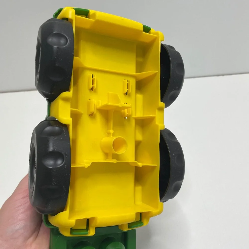 Mega Bloks John Deere Green Tractor Toy with Farmer Figure Block Buddy Set